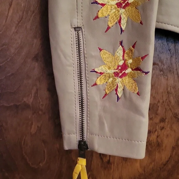 Lambskin Leather Jacket w/ Embroidery Small - Picture 7 of 14